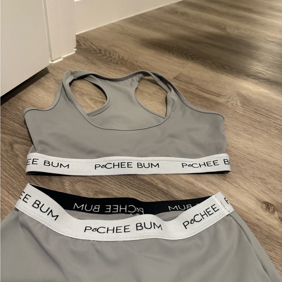 Pchee Bum Workout Set - Picture 2 of 4